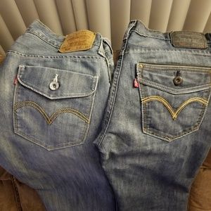 2 pairs men's Levi jeans